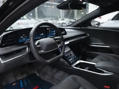 2025 Lucid Air Pure