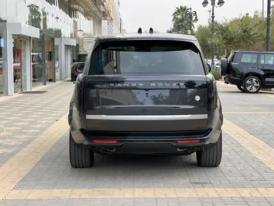 2025 لاند روفر رينج روفر اس في اوتوبيوغرافي