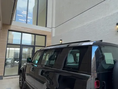 2025 لاند روفر ديفيندر 110