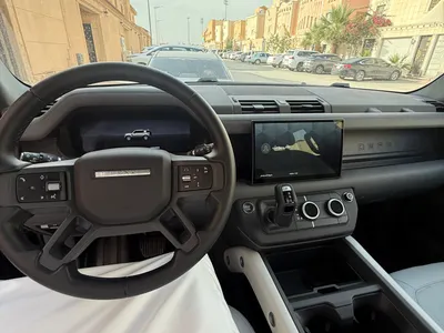 2025 لاند روفر ديفيندر 110