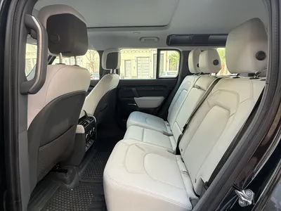 2025 لاند روفر ديفيندر 110