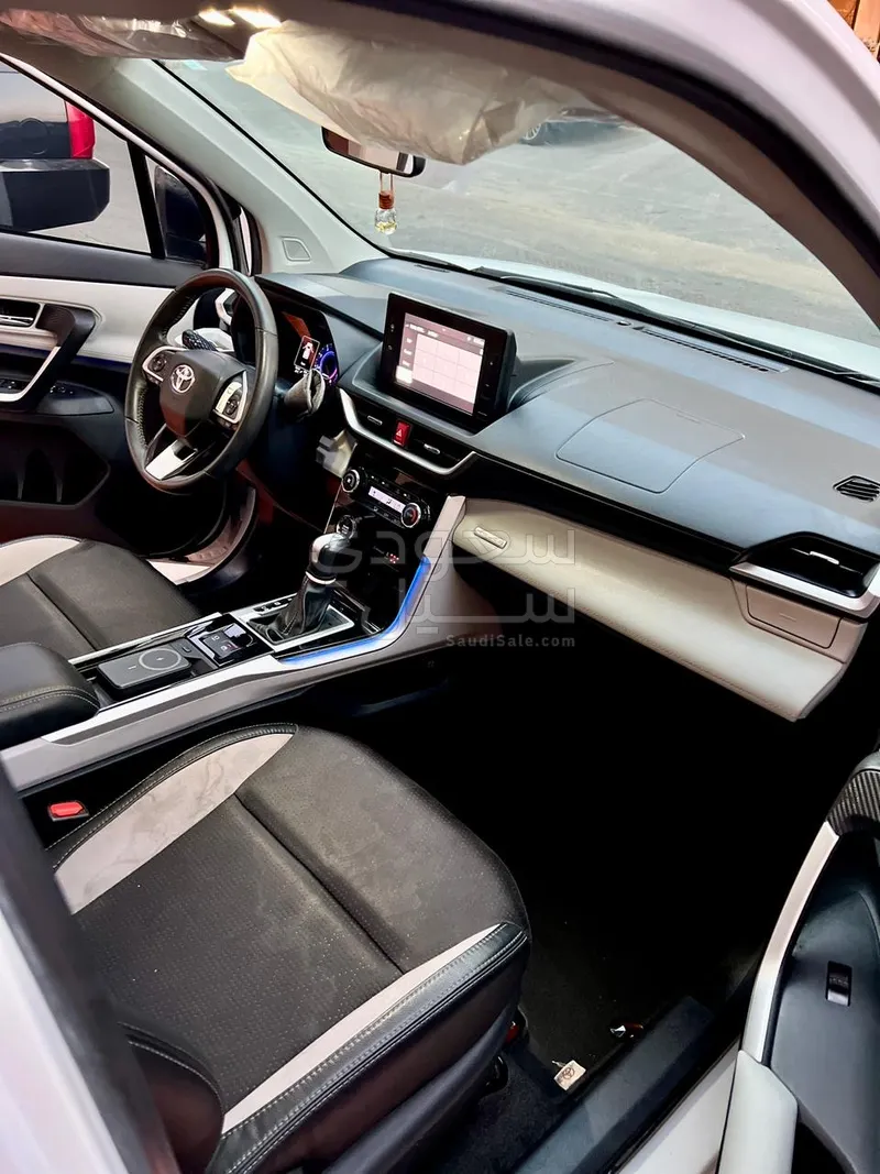 2024 تويوتا فيلوز