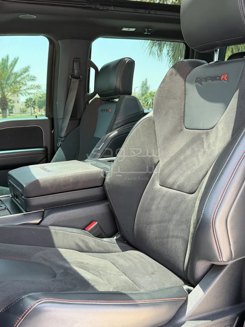 2024 فورد اف 150 رابتور ار