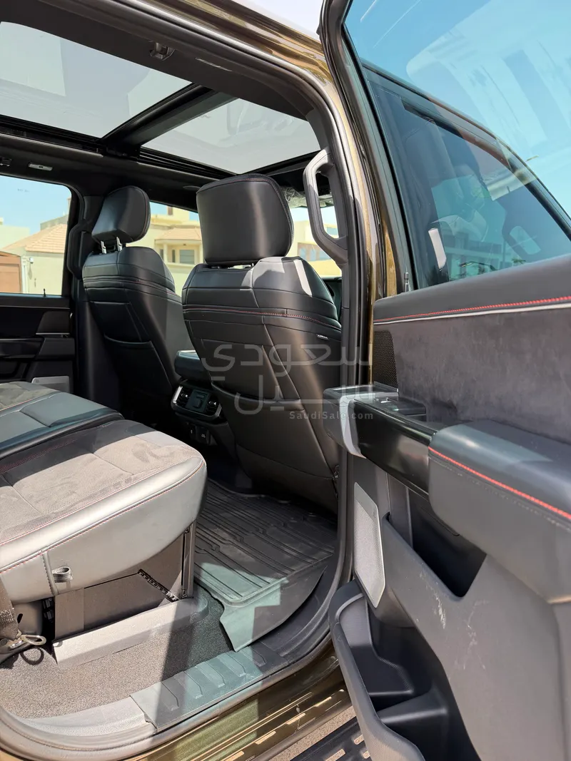 2024 فورد اف 150 رابتور ار