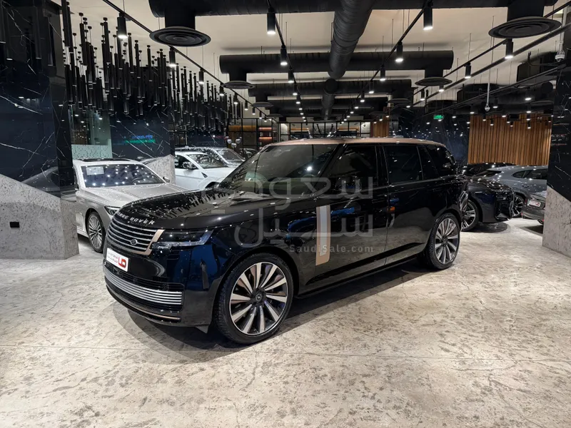 2024 لاند روفر رينج روفر اس في اوتوبيوغرافي