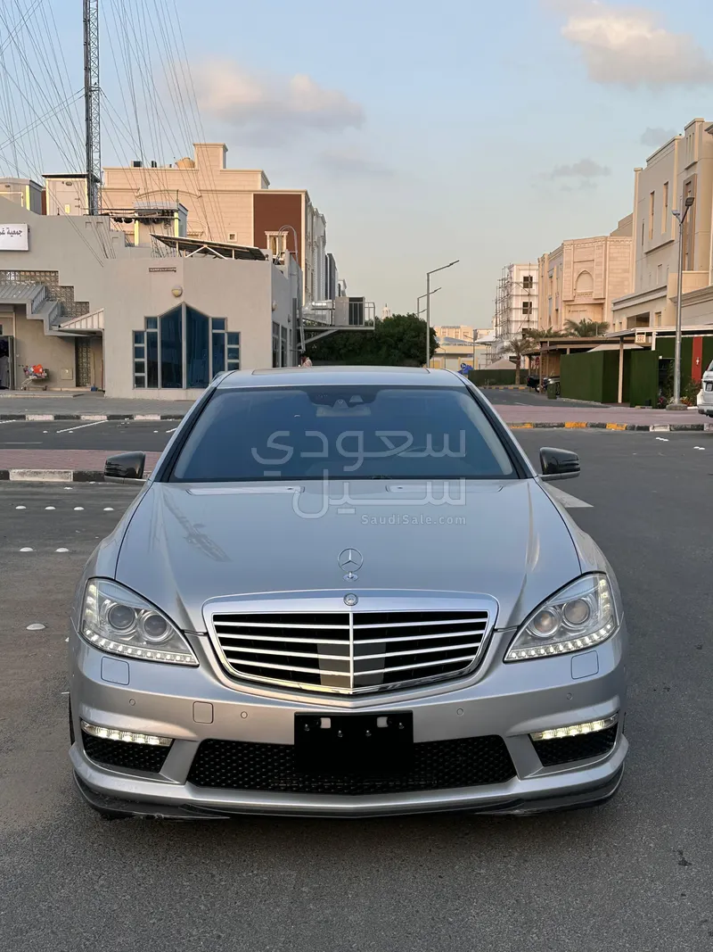 2012 مرسيدس - بنز إس 63 أي إم جي