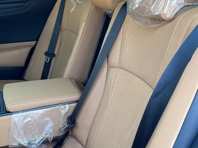 2023 لكزس إي إس 350