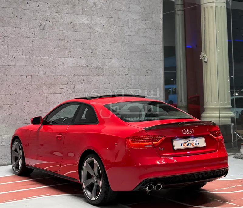 2014 اودي اي 5