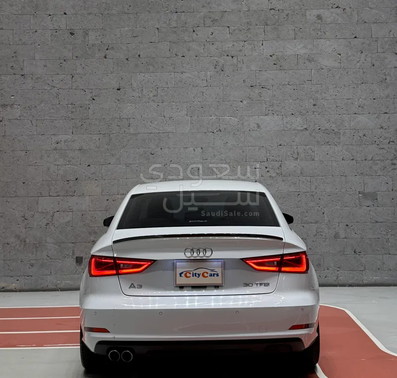 2015 اودي اي 3