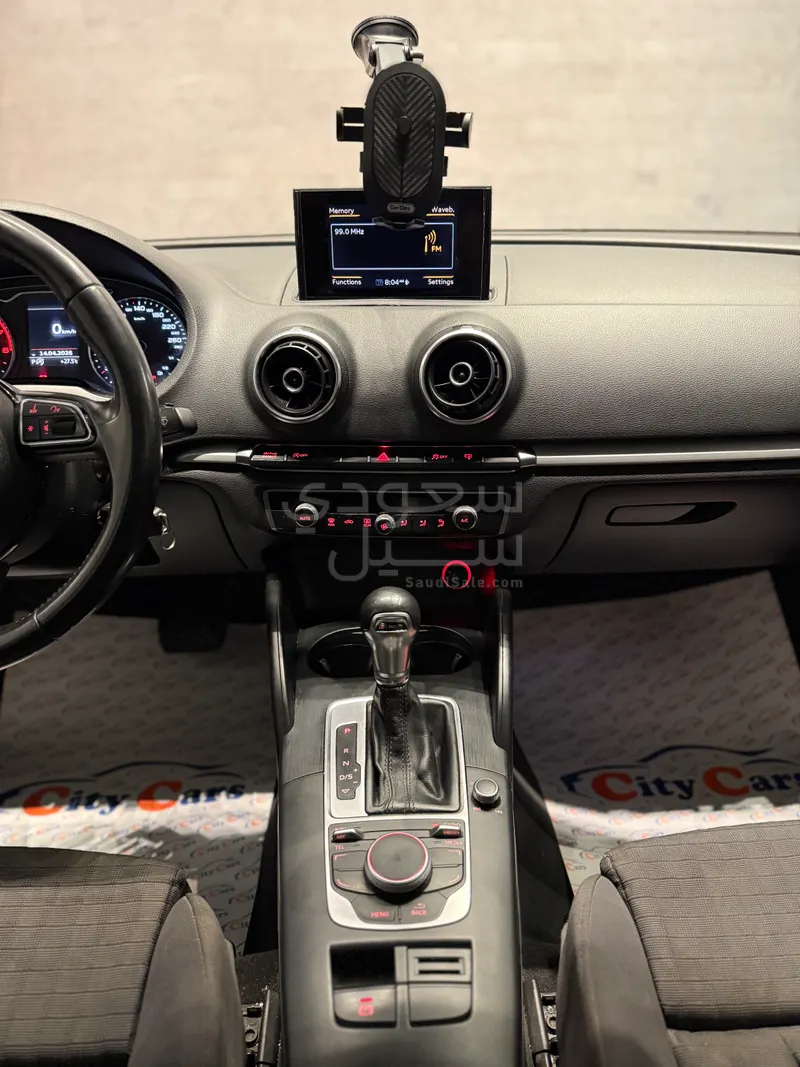 2015 اودي اي 3