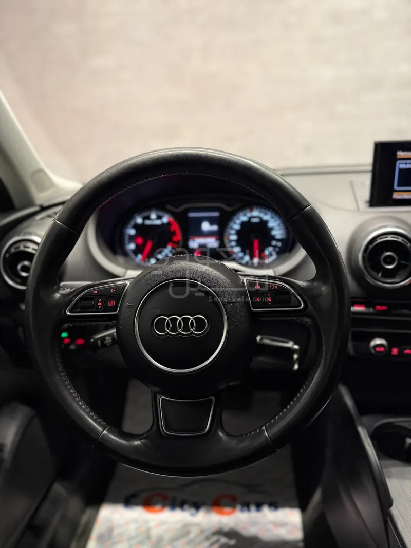 2015 اودي اي 3