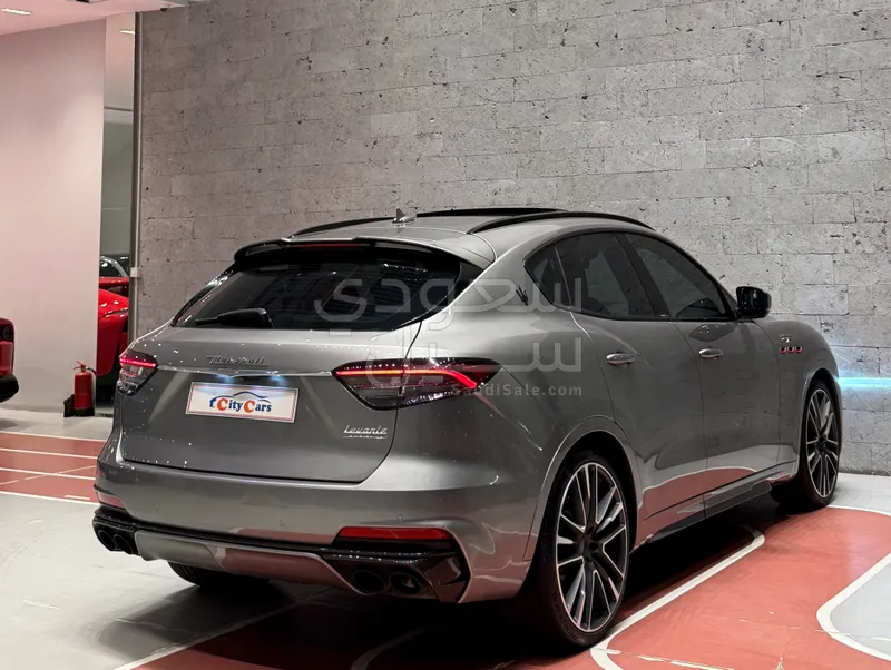 2020 Maserati Levante