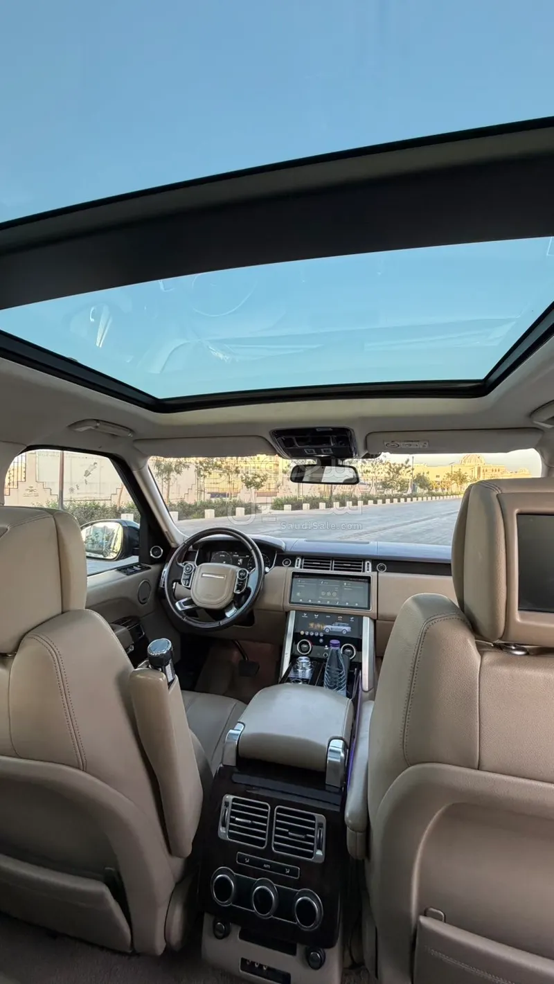 2015 لاند روفر رينج روفر فوج