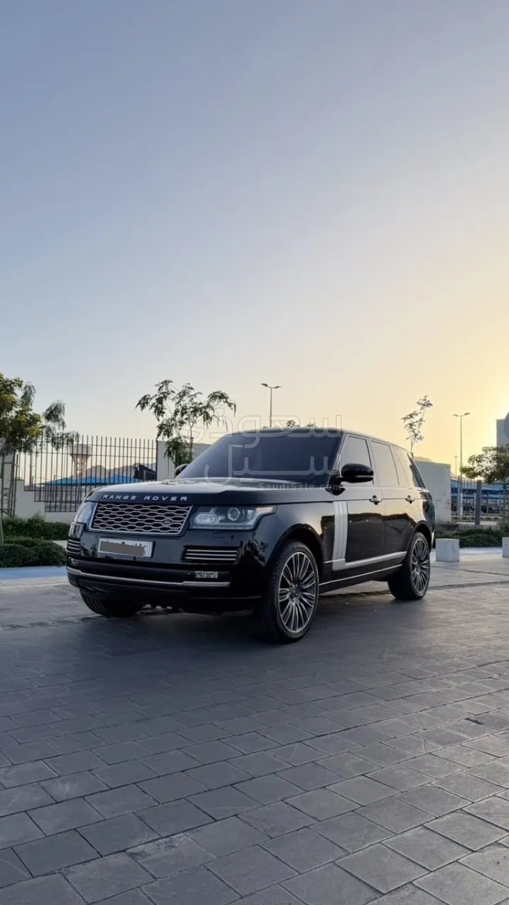 2015 لاند روفر رينج روفر فوج