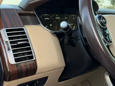 2015 لاند روفر رينج روفر فوج