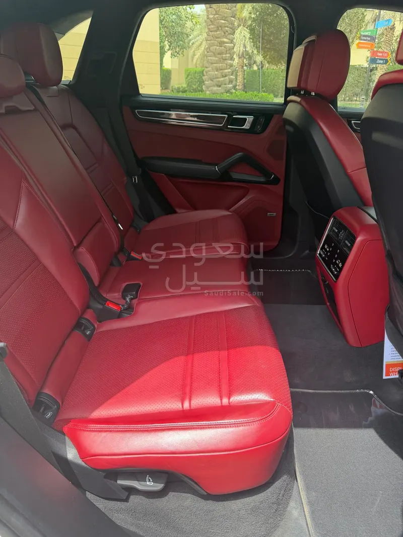 2022 بورش كايين جي تي اس