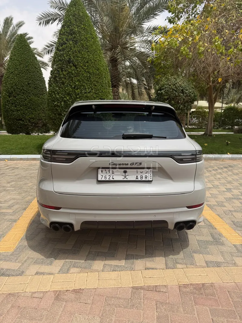 2022 بورش كايين جي تي اس