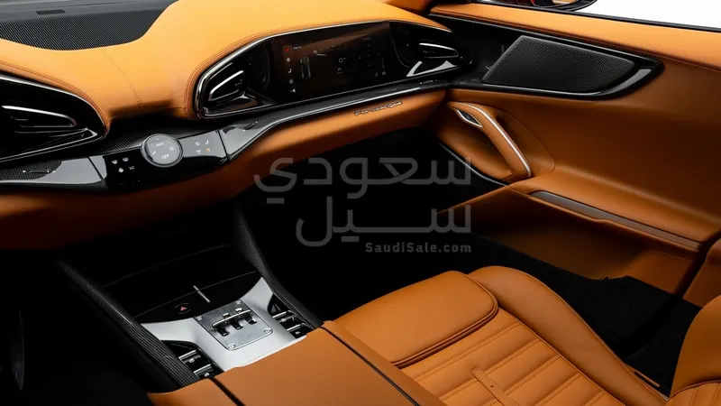 2025 فيراري بوروسانجوي