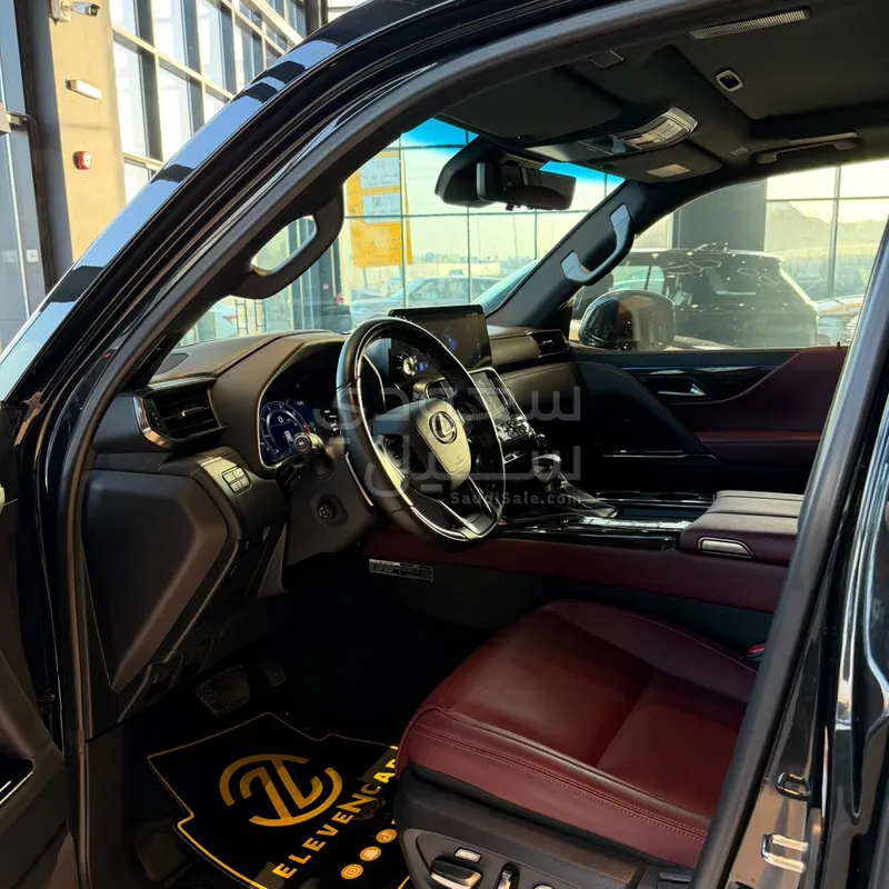 2024 لكزس إل إكس 600