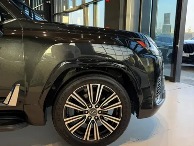 2024 لكزس إل إكس 600