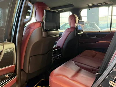 2024 لكزس إل إكس 600