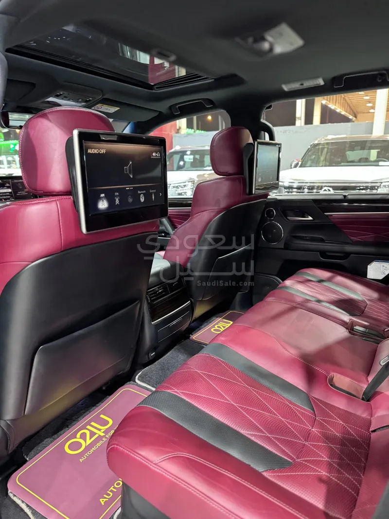 2021 لكزس إل إكس 570 بلاك اديشن