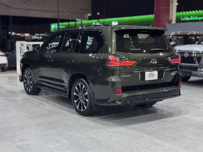 2021 لكزس إل إكس 570 بلاك اديشن