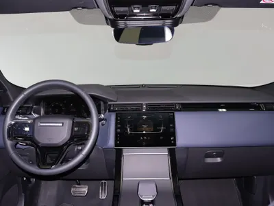 2025 لاند روفر رينج روفر فيلار أر - دايناميك