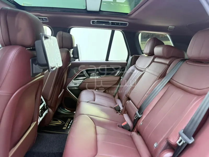 2026 Land Rover Range Rover HSE