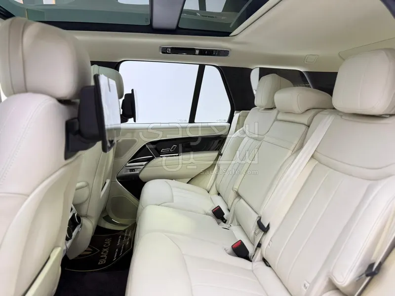 2026 Land Rover Range Rover HSE