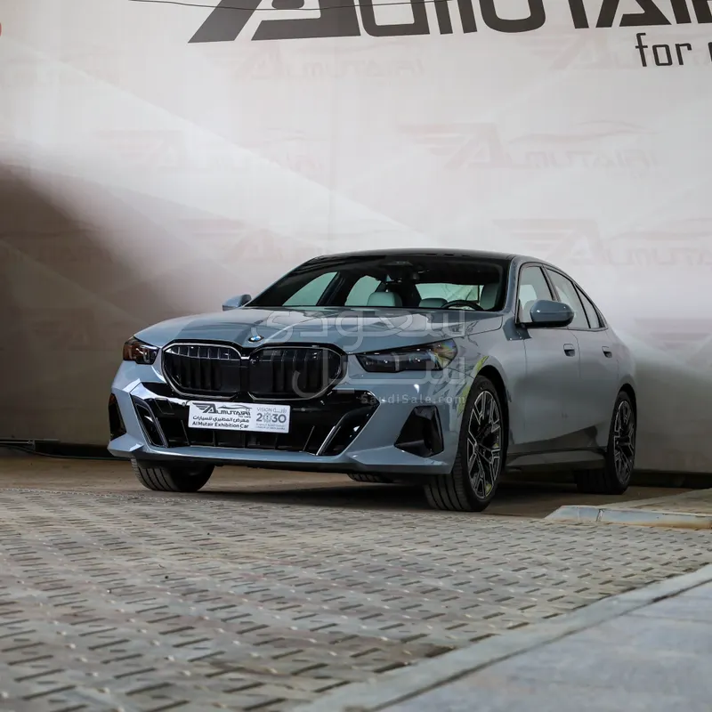 2026 BMW 5 Series 520i