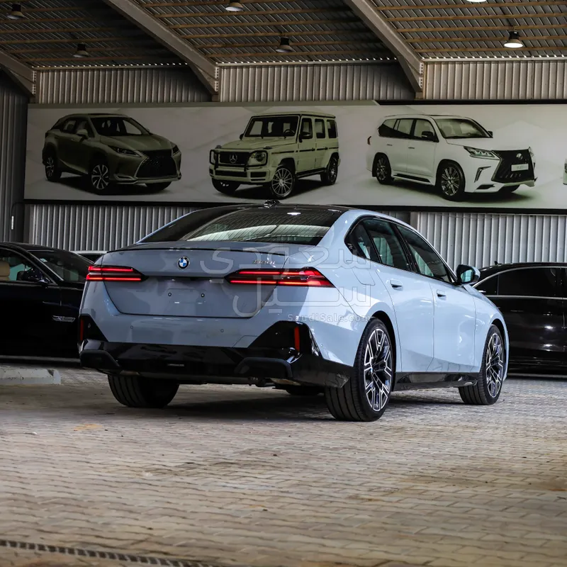 2026 BMW 5 Series 520i