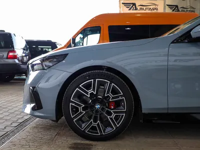 2026 BMW 5 Series 520i