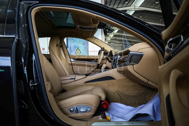 2013 Porsche Panamera 4S