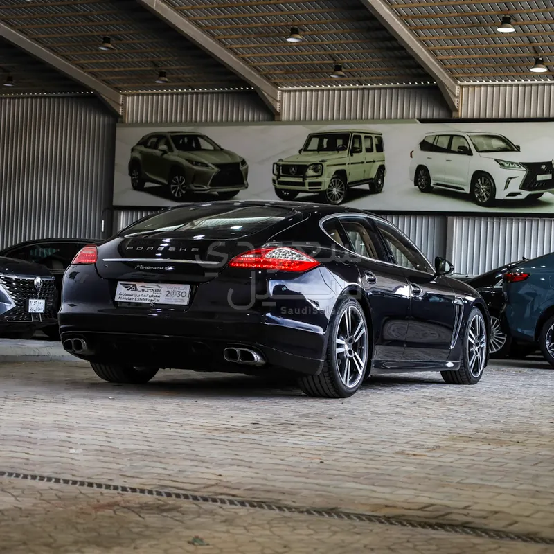 2013 Porsche Panamera 4S