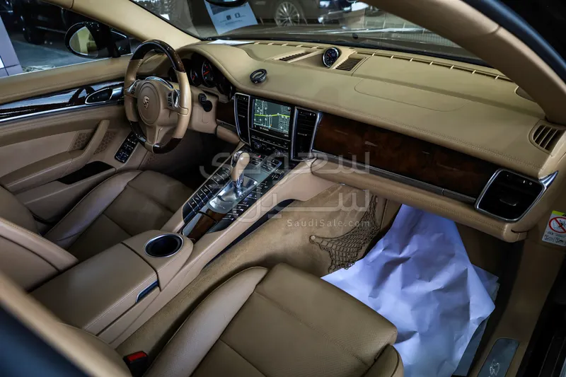 2013 Porsche Panamera 4S