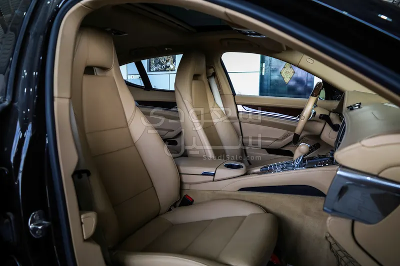 2013 Porsche Panamera 4S
