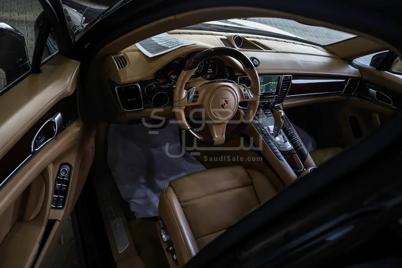 2013 Porsche Panamera 4S