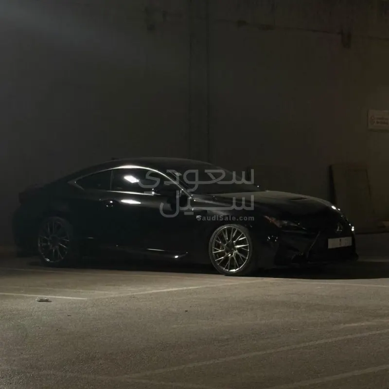 2016 لكزس أر سي اف