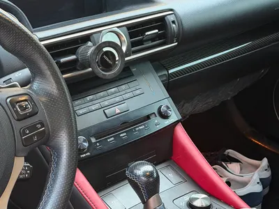 2016 لكزس أر سي اف