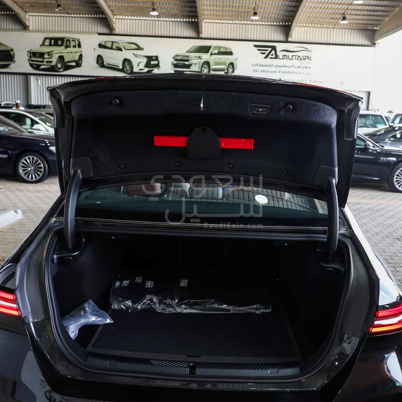 2026 BMW 5 Series 520i