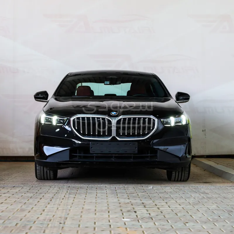 2026 BMW 5 Series 520i