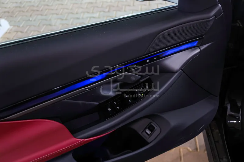 2026 BMW 5 Series 520i