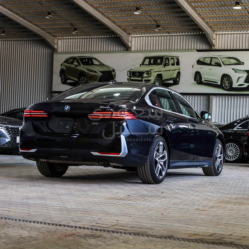 2026 BMW 5 Series 520i