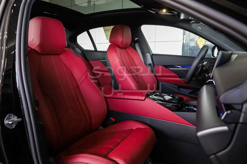 2026 BMW 5 Series 520i