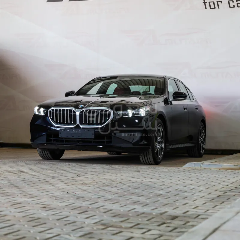 2026 BMW 5 Series 520i