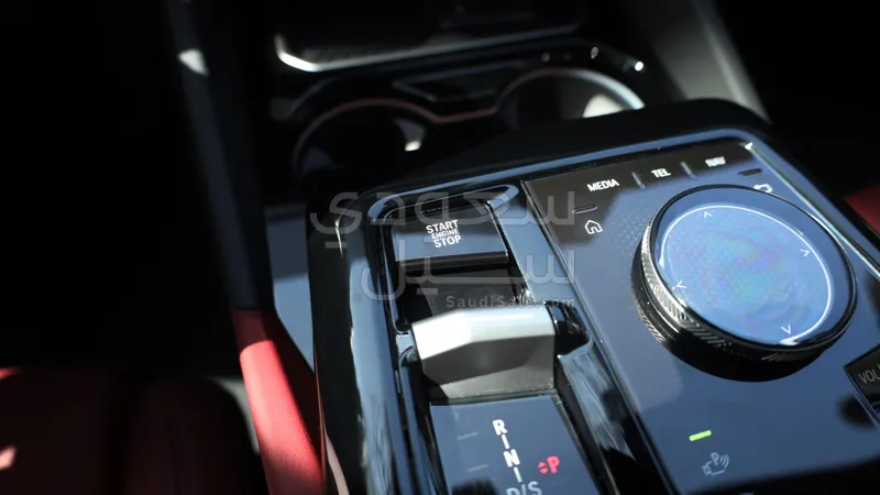 2026 بي ام دبليو الفئة الخامسة 530 إم كت