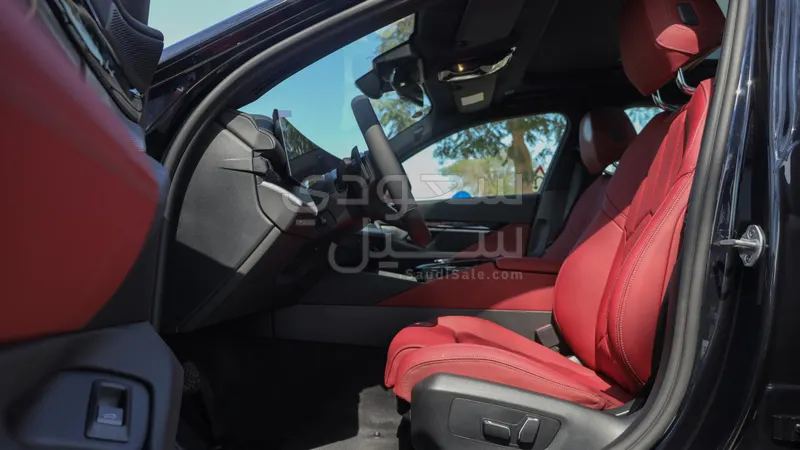 2026 بي ام دبليو الفئة الخامسة 530 إم كت