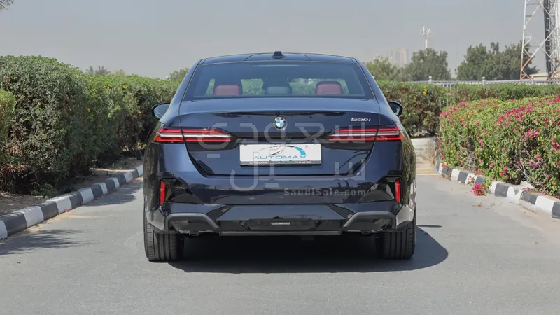 2026 بي ام دبليو الفئة الخامسة 530 إم كت