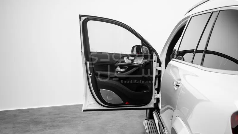 2023 مرسيدس - بنز جي إل إس 600 مايباخ